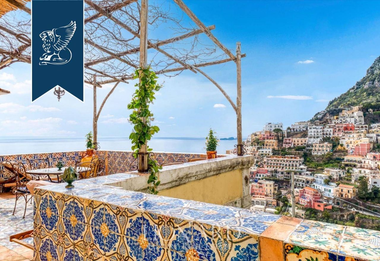 Appartement à Salerne, Italie, 195 m² - image 4