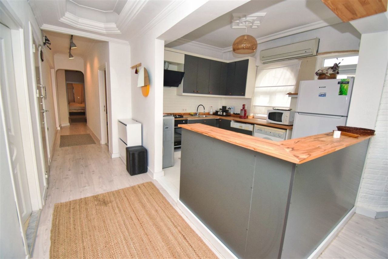 Flat in Lara, Turkey, 140 m² - picture 16