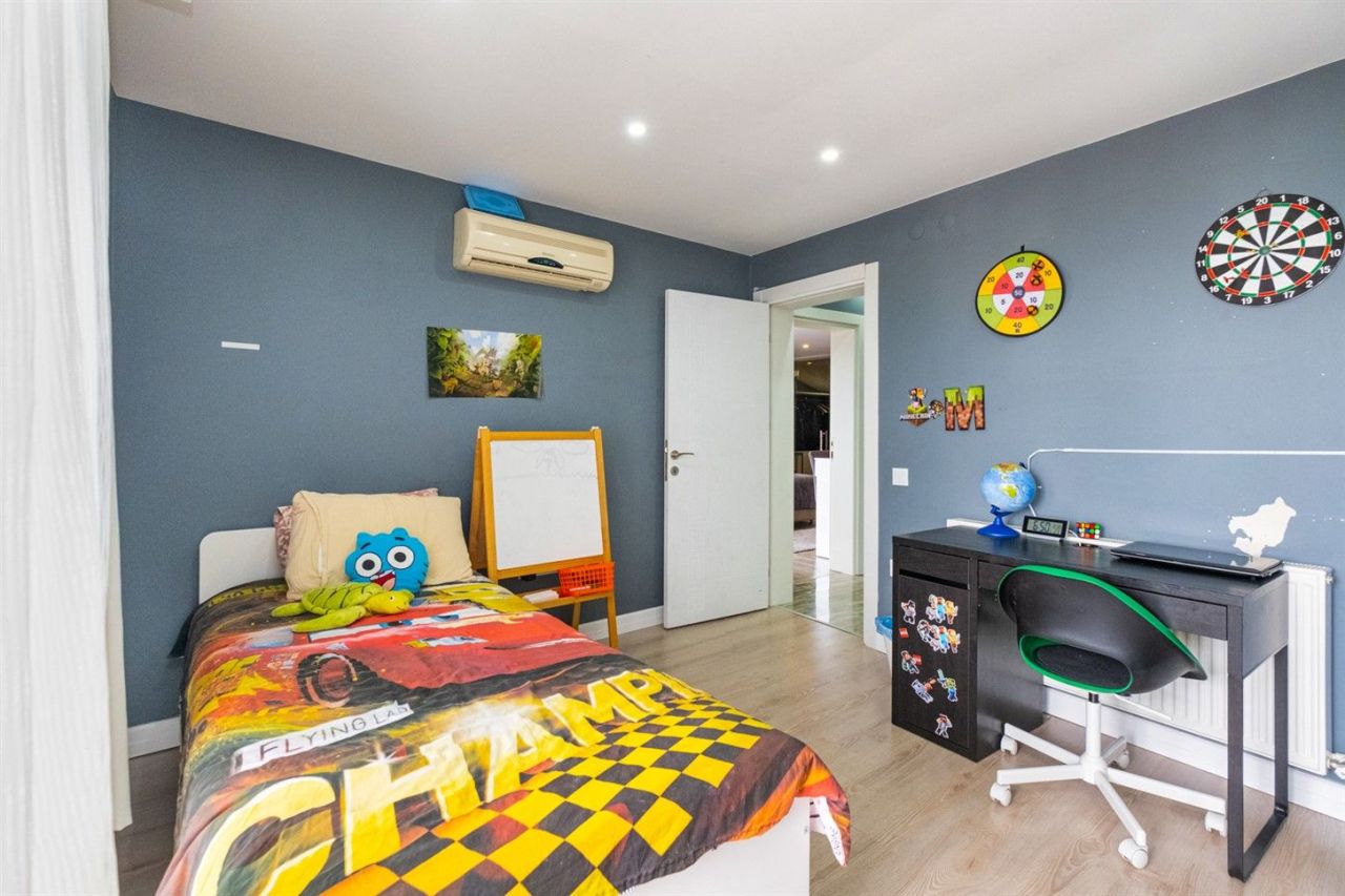 Flat Center, Turkey, 300 m² - picture 17