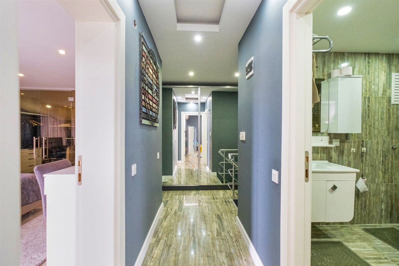 Flat Center, Turkey, 300 m² - picture 18