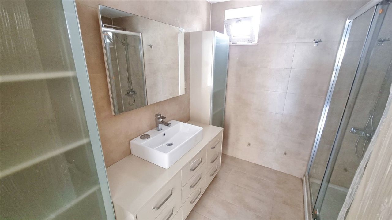 Flat in Lara, Turkey, 185 m² - picture 19