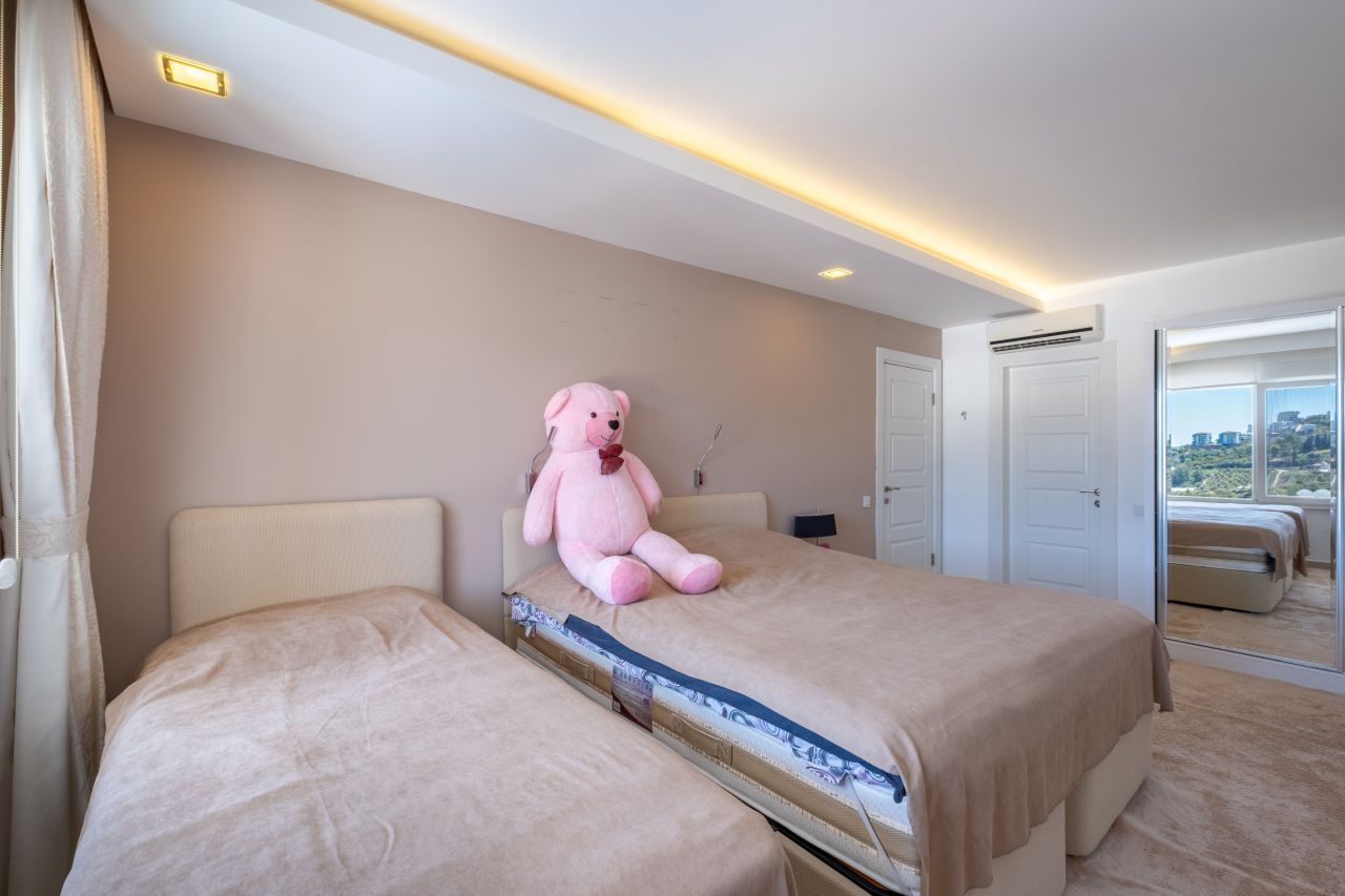 Piso en Alanya, Turquia, 280 m² - imagen 16