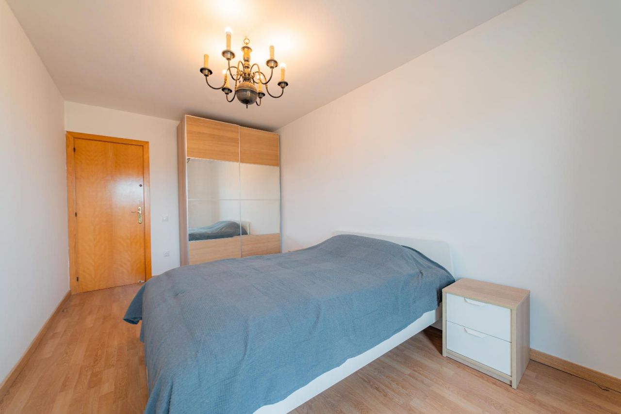Piso en Sant Andreu, España, 250 m² - imagen 9