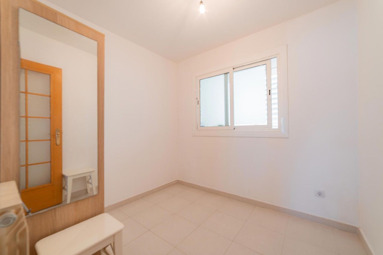 Piso en Sant Andreu, España, 250 m² - imagen 7