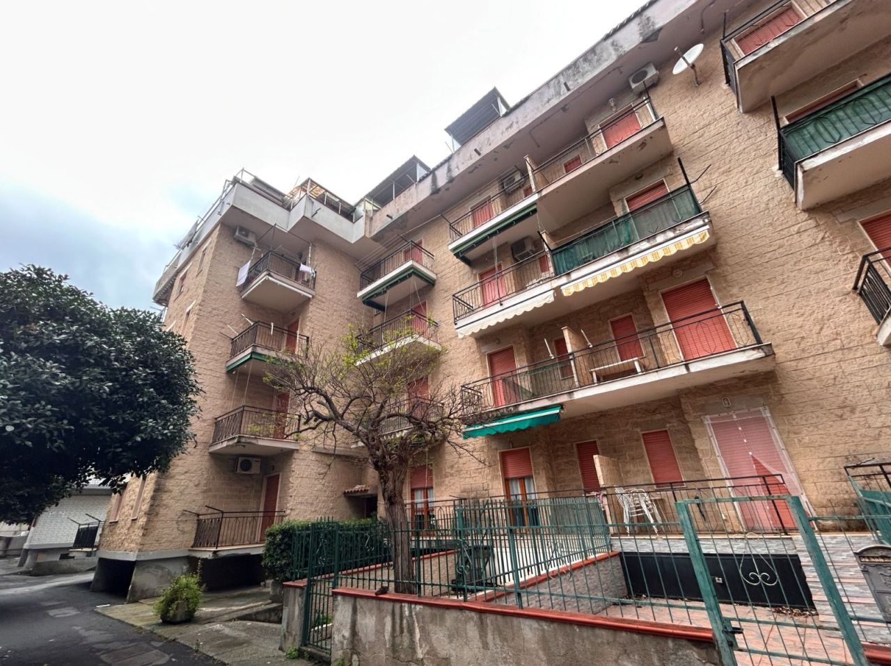 Flat in Scalea, Italy, 46 000 m² - picture 1