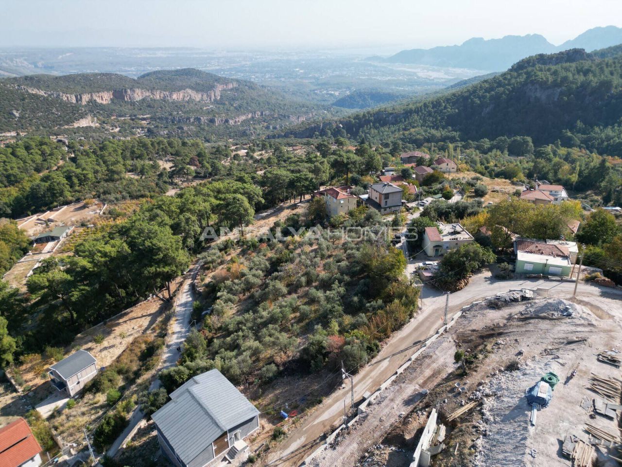 Farm in Antalya, Turkey, 4 584 m² - picture 1