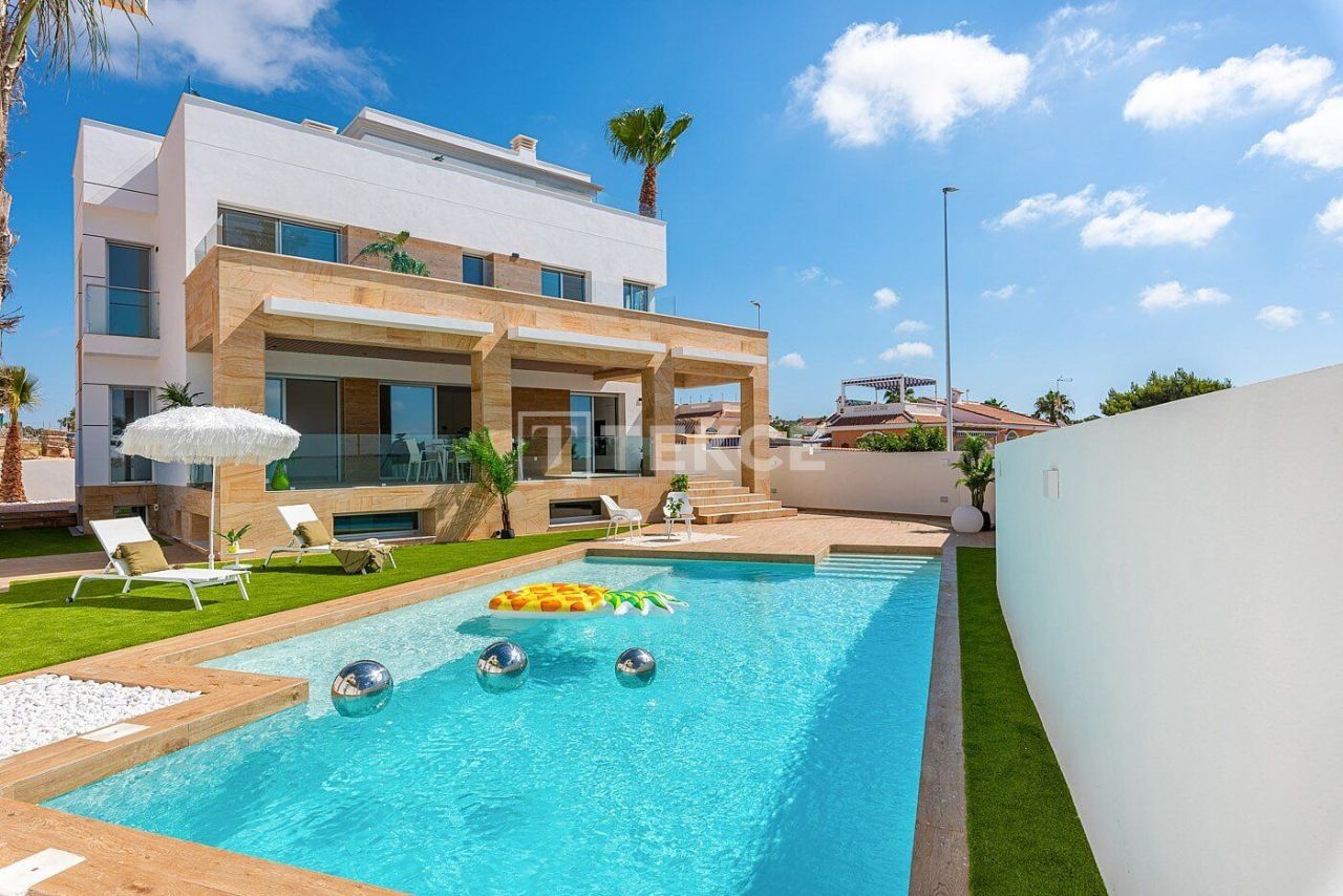 Villa à Rojales, Espagne, 244 m² - image 1