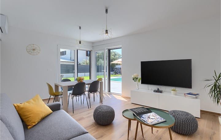 Villa à Pula, Croatie, 160 m² - image 7