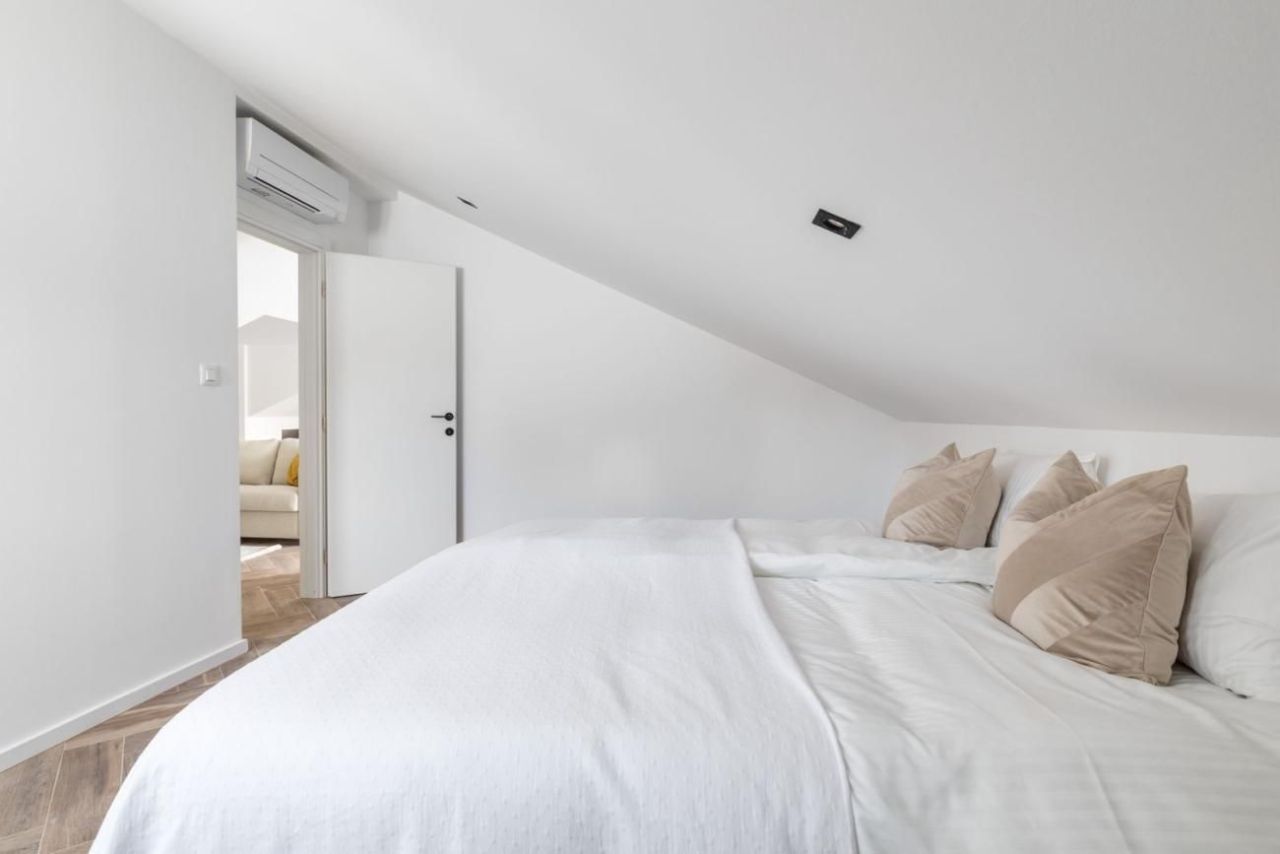 Villa en Trogir, Croacia, 370 m² - imagen 16