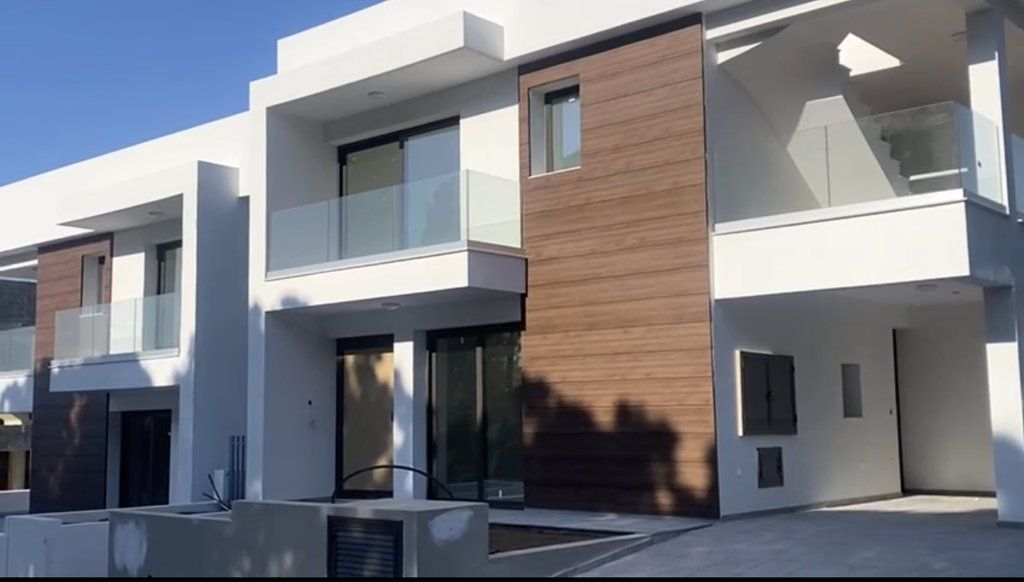 Piso en Lárnaca, Chipre, 240 m² - imagen 1