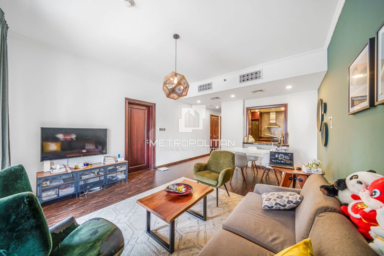 Apartment in Dubai, UAE, 113 m² - picture 1