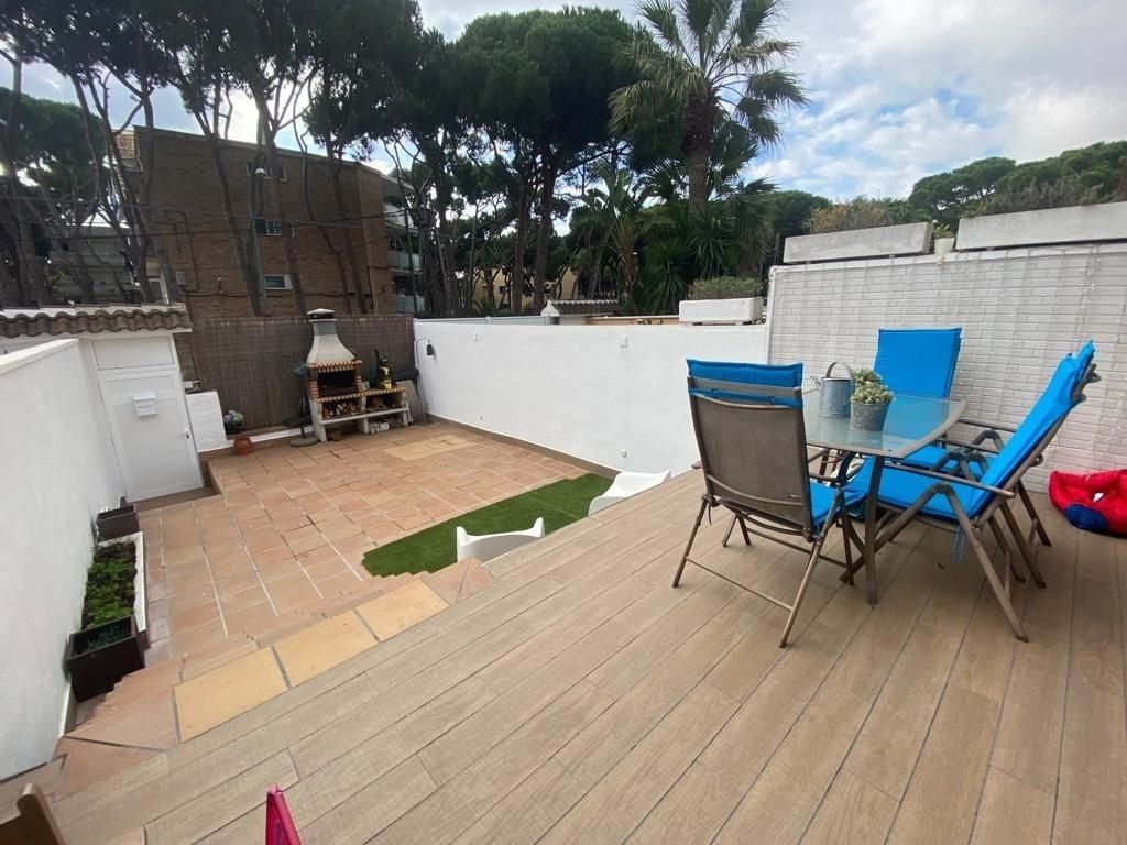 Cottage in Castelldefels, Spanien, 163 m² - Foto 2