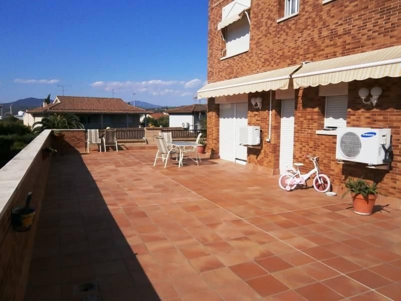 Maison à Martorell, Espagne, 460 m² - image 3