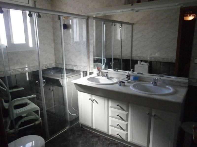 Maison à Martorell, Espagne, 460 m² - image 7