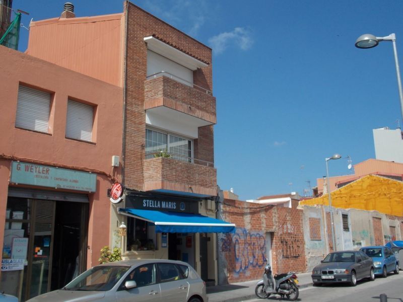 Casa en Badalona, España, 240 m² - imagen 1