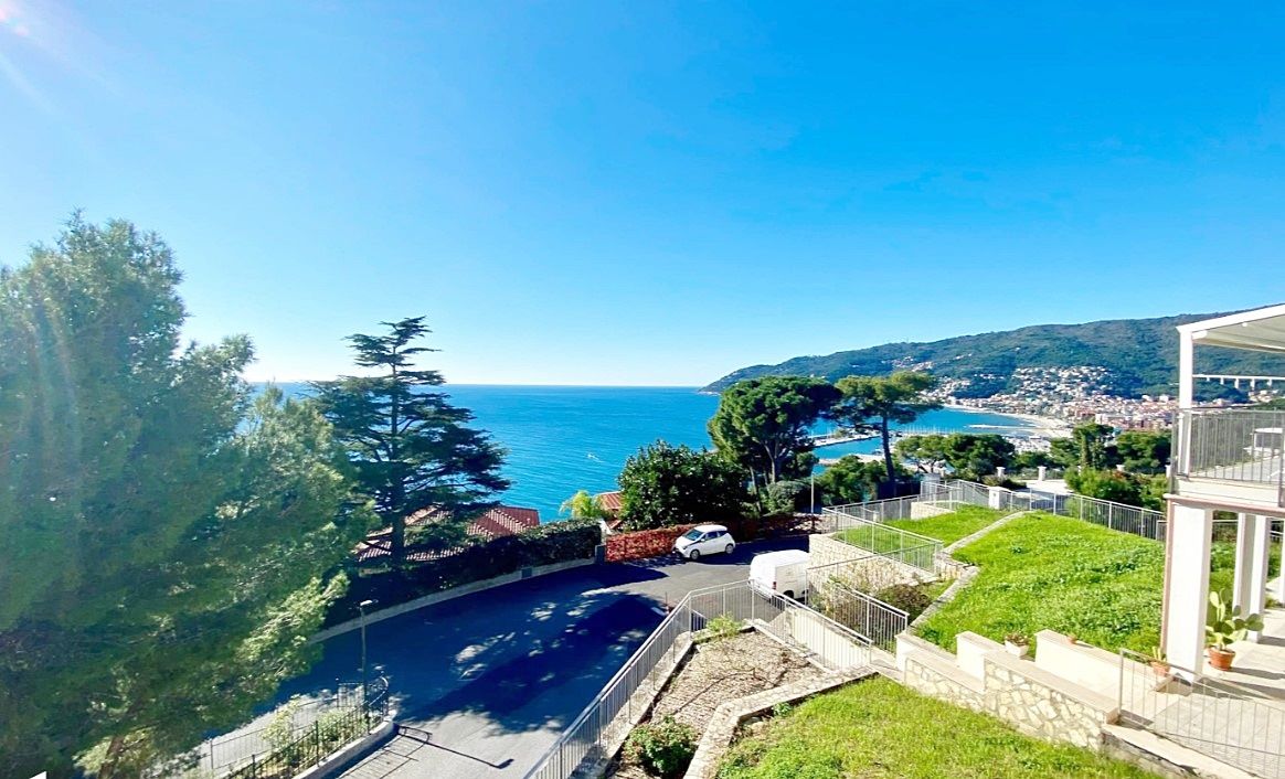 Wohnung in Andora, Italien, 90 m² - Foto 1