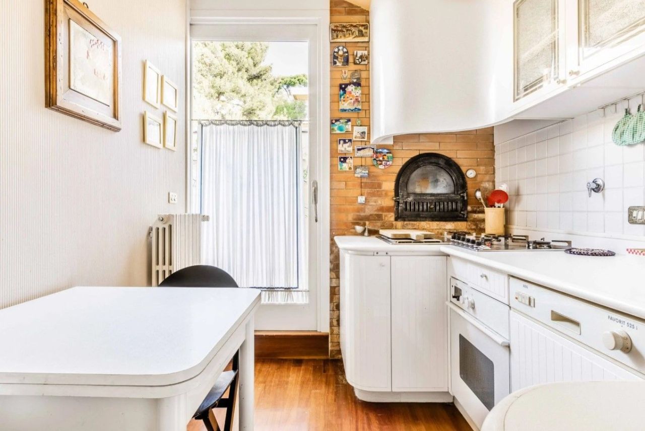 Flat in Ospedaletti, Italy, 112 m² - picture 8