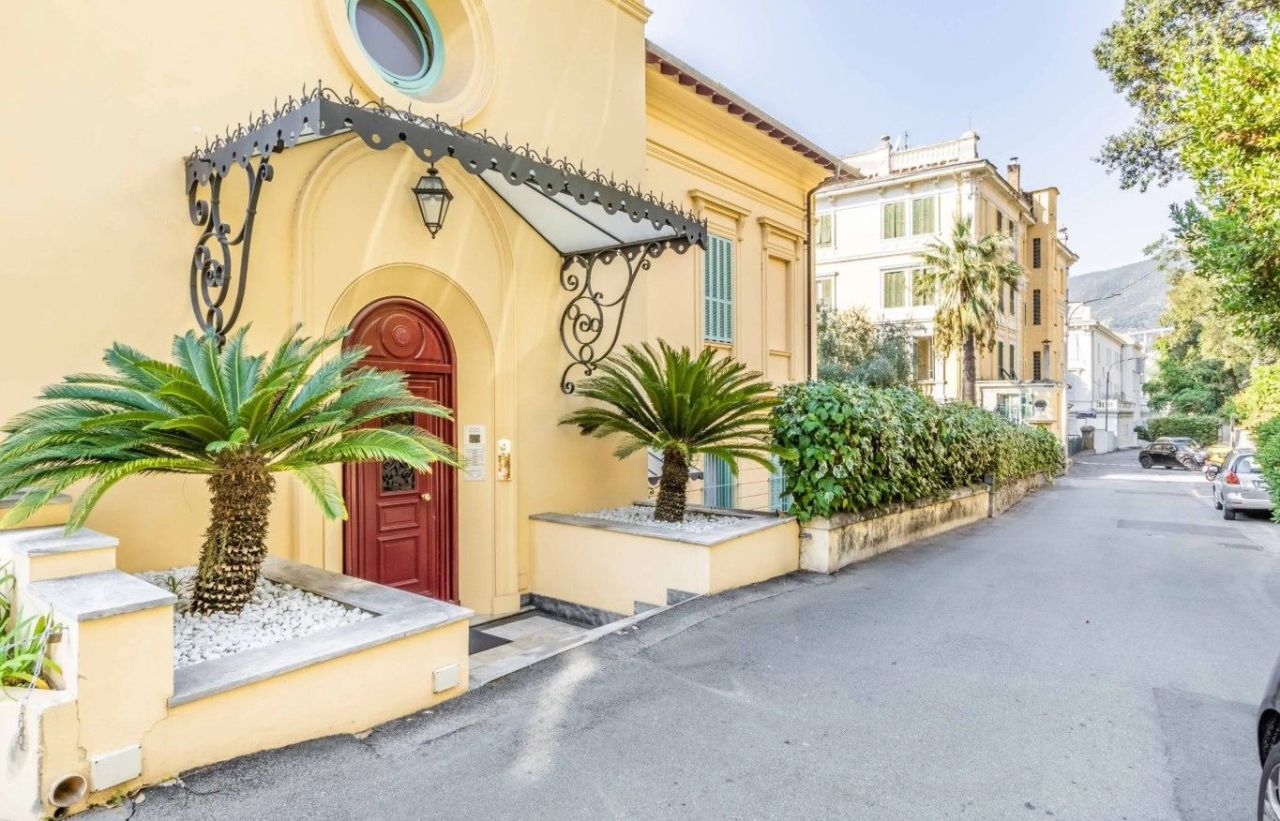 Flat in Ospedaletti, Italy, 112 m² - picture 2