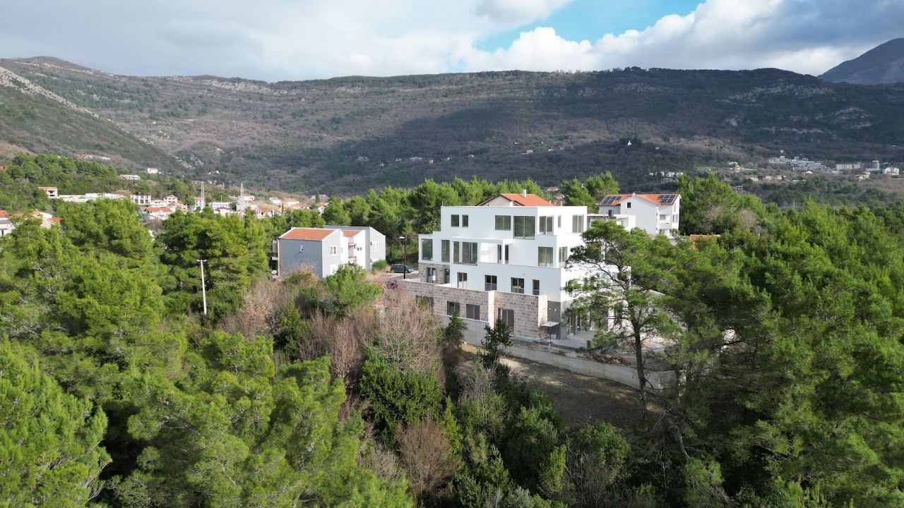 Appartement à Tivat, Monténégro, 90 m² - image 7