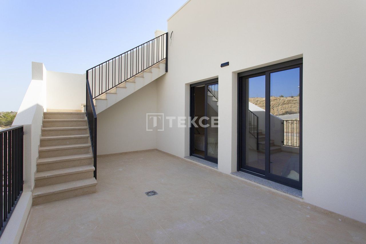 Maison urbaine à Monforte del Cid, Espagne, 190 m² - image 4