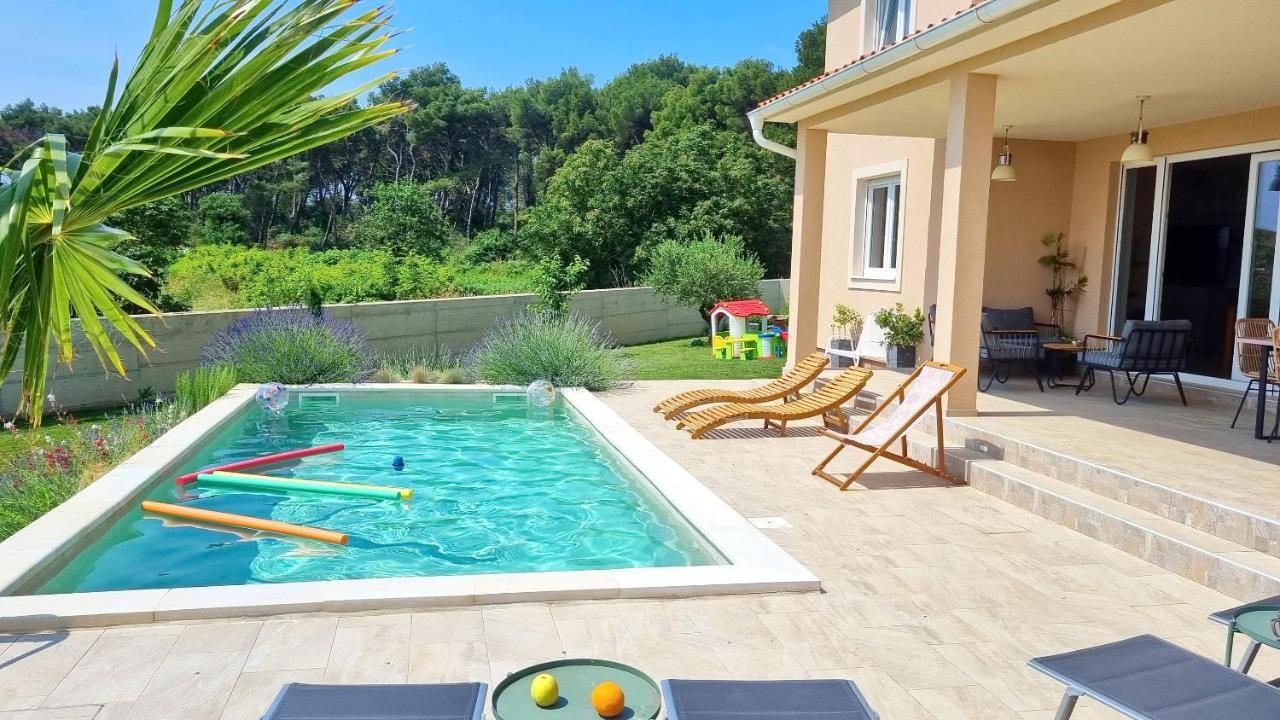 Villa Valdebek, Croacia, 182 m² - imagen 1