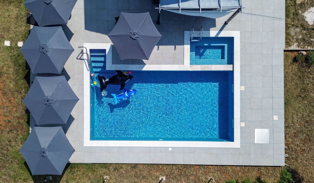 Villa à Svetvincenat, Croatie, 220 m² - image 2