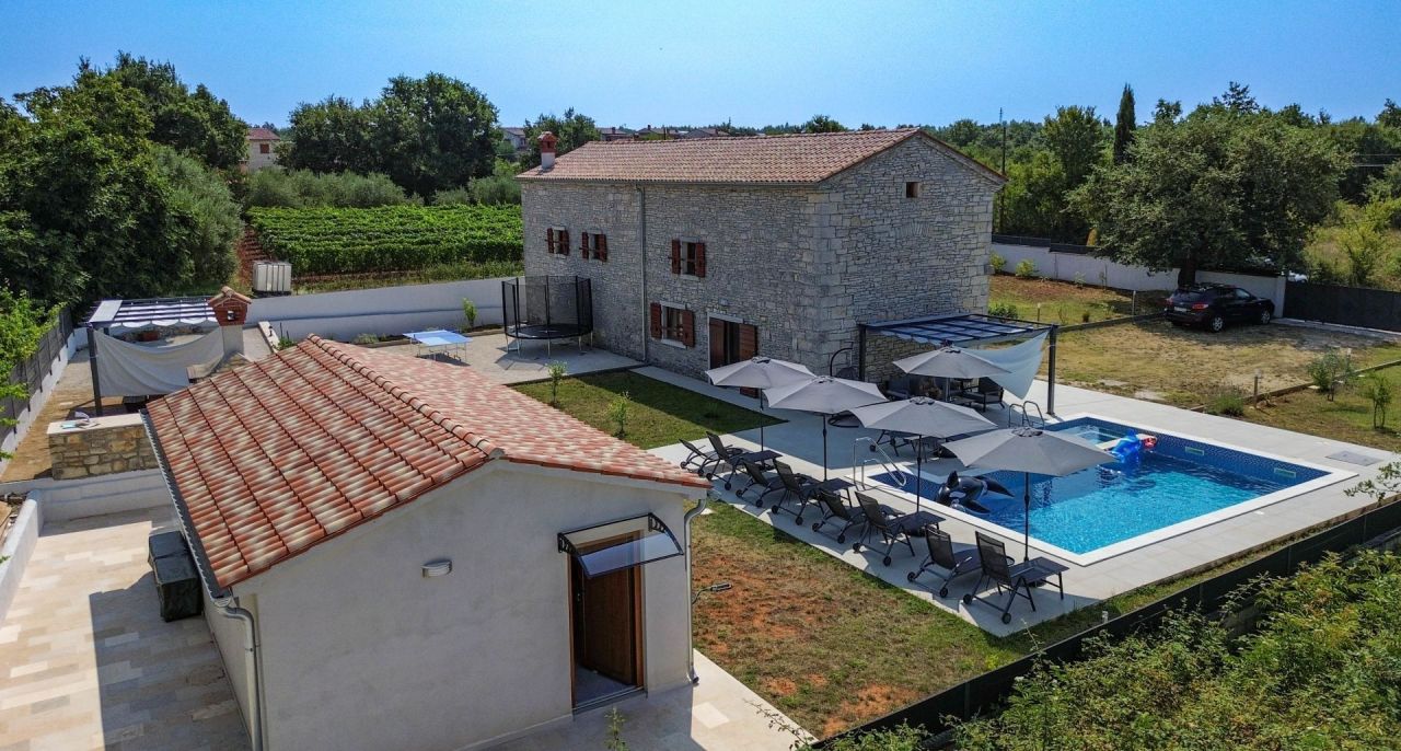 Villa à Svetvincenat, Croatie, 220 m² - image 5