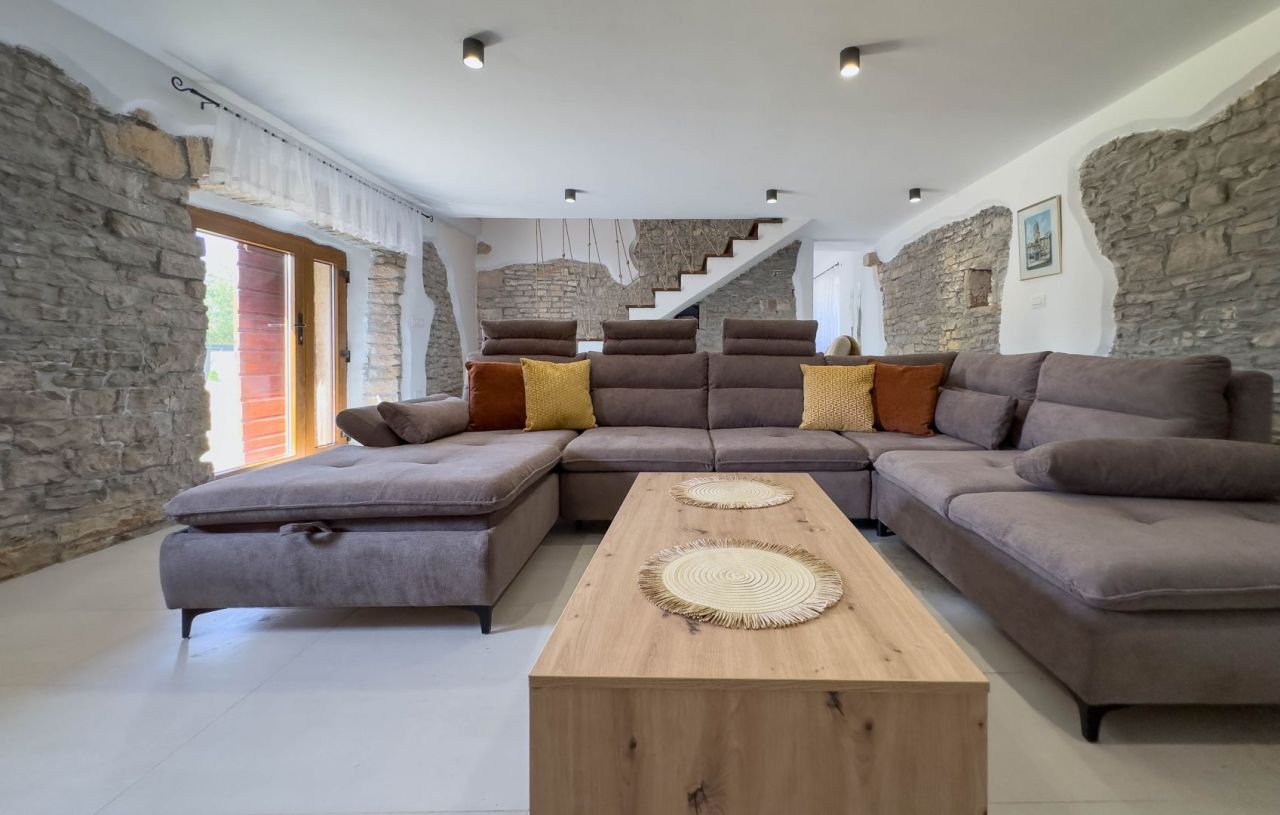 Villa à Svetvincenat, Croatie, 220 m² - image 15