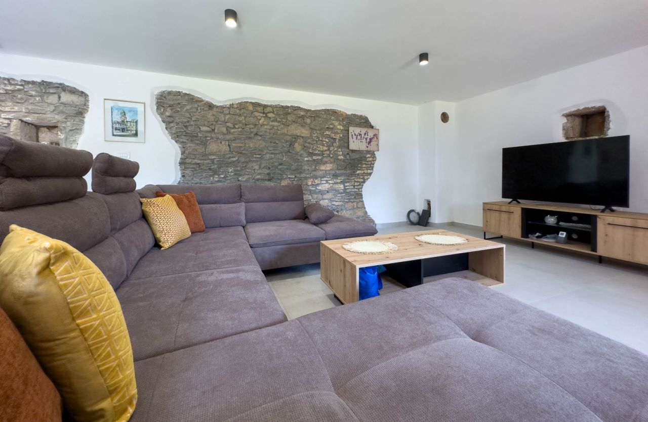 Villa à Svetvincenat, Croatie, 220 m² - image 17