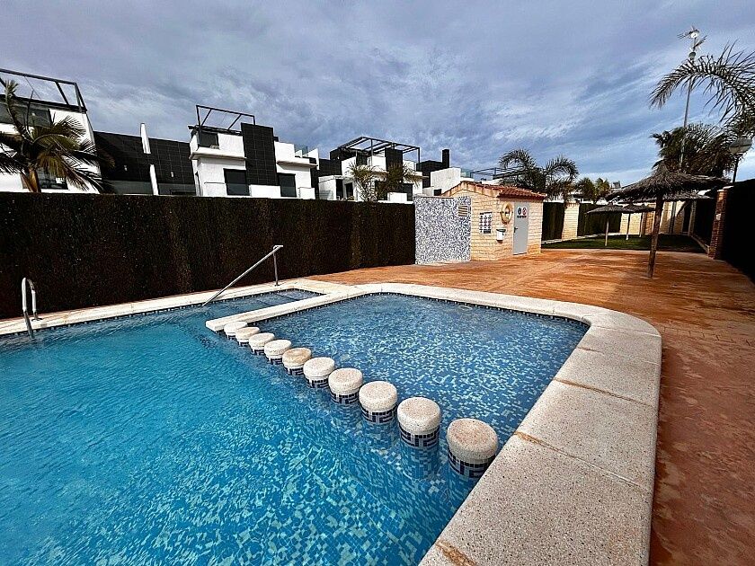 Villa a Torre de la Horadada, Spagna, 108 m² - foto 2