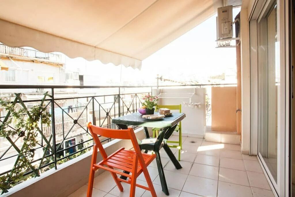 Flat in Athens, Greece, 37 m² - picture 1