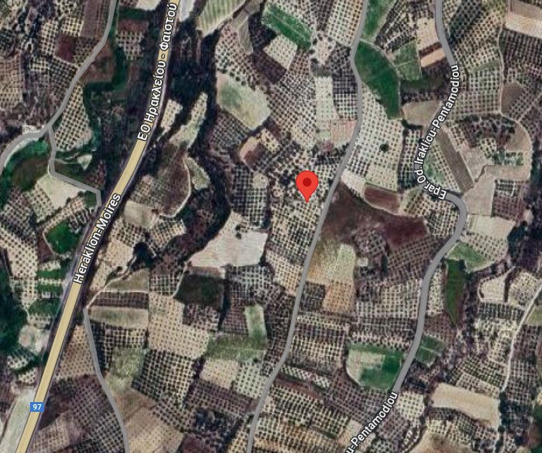 Land in Heraklion, Greece, 6 945 m² - picture 1