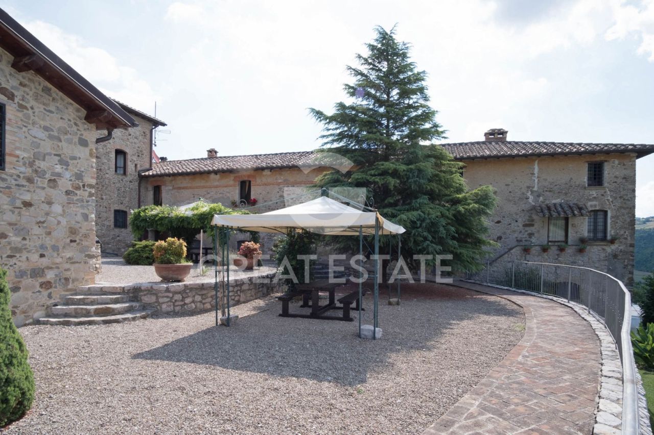 Casa en Umbertide, Italia, 1 029.6 m² - imagen 8