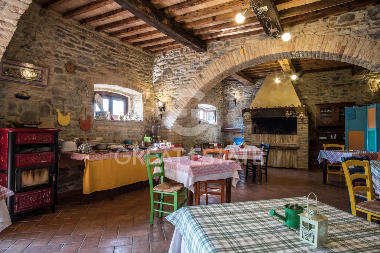 Casa en Umbertide, Italia, 1 029.6 m² - imagen 11