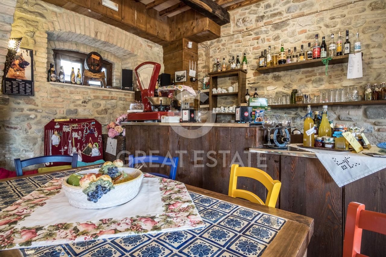 Casa en Umbertide, Italia, 1 029.6 m² - imagen 12