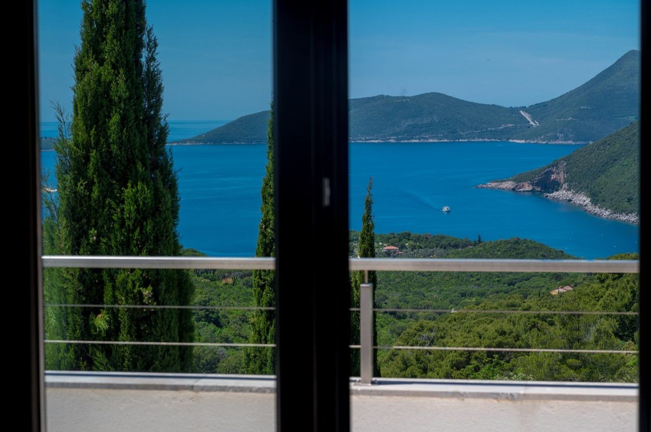 Villa à Herceg-Novi, Monténégro, 240 m² - image 2