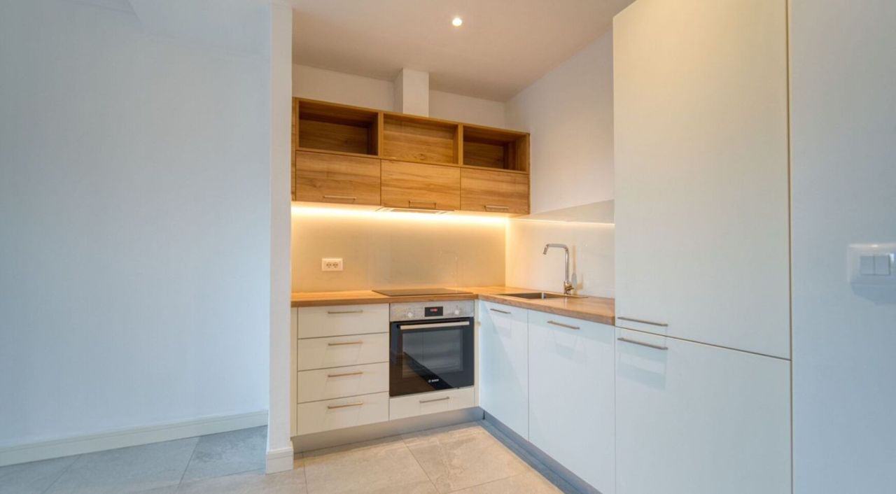 Wohnung in Halbinsel Luštica, Montenegro, 84 m² - Foto 1
