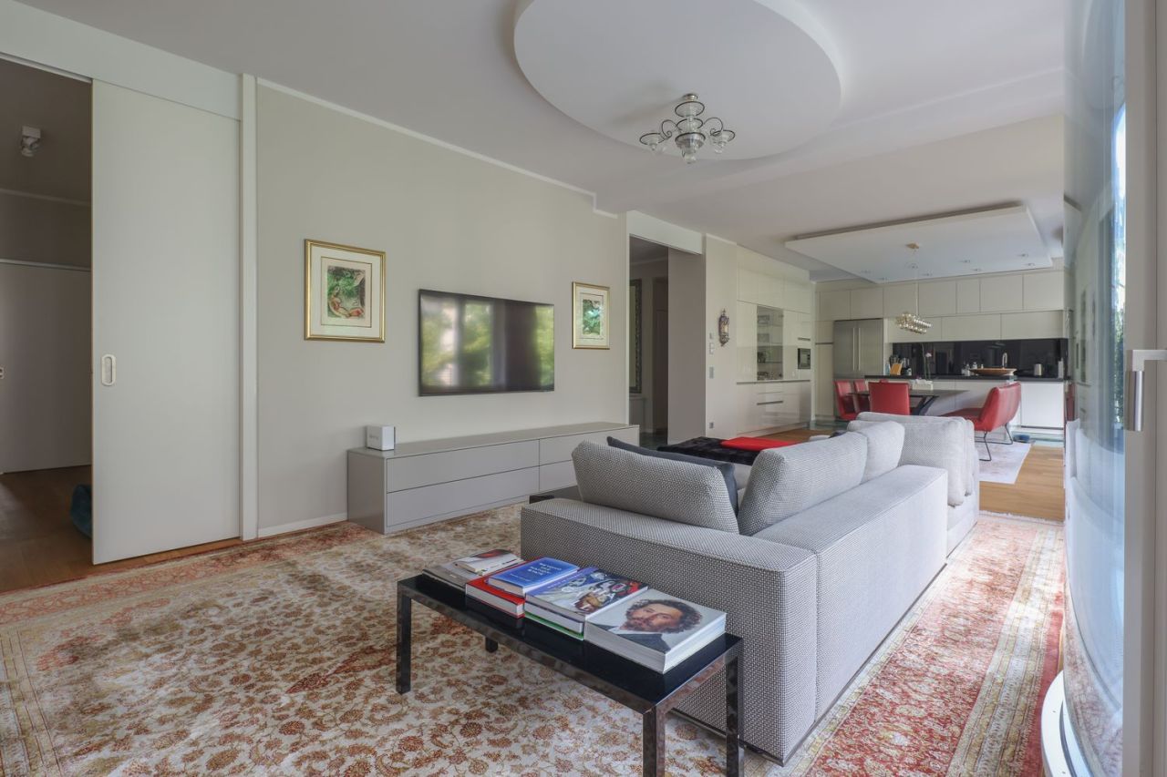 Flat in Berlin, Germany, 228 m² - picture 9