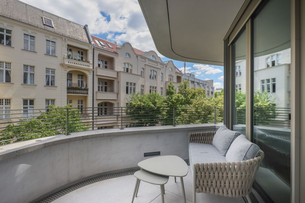 Flat in Berlin, Germany, 228 m² - picture 10