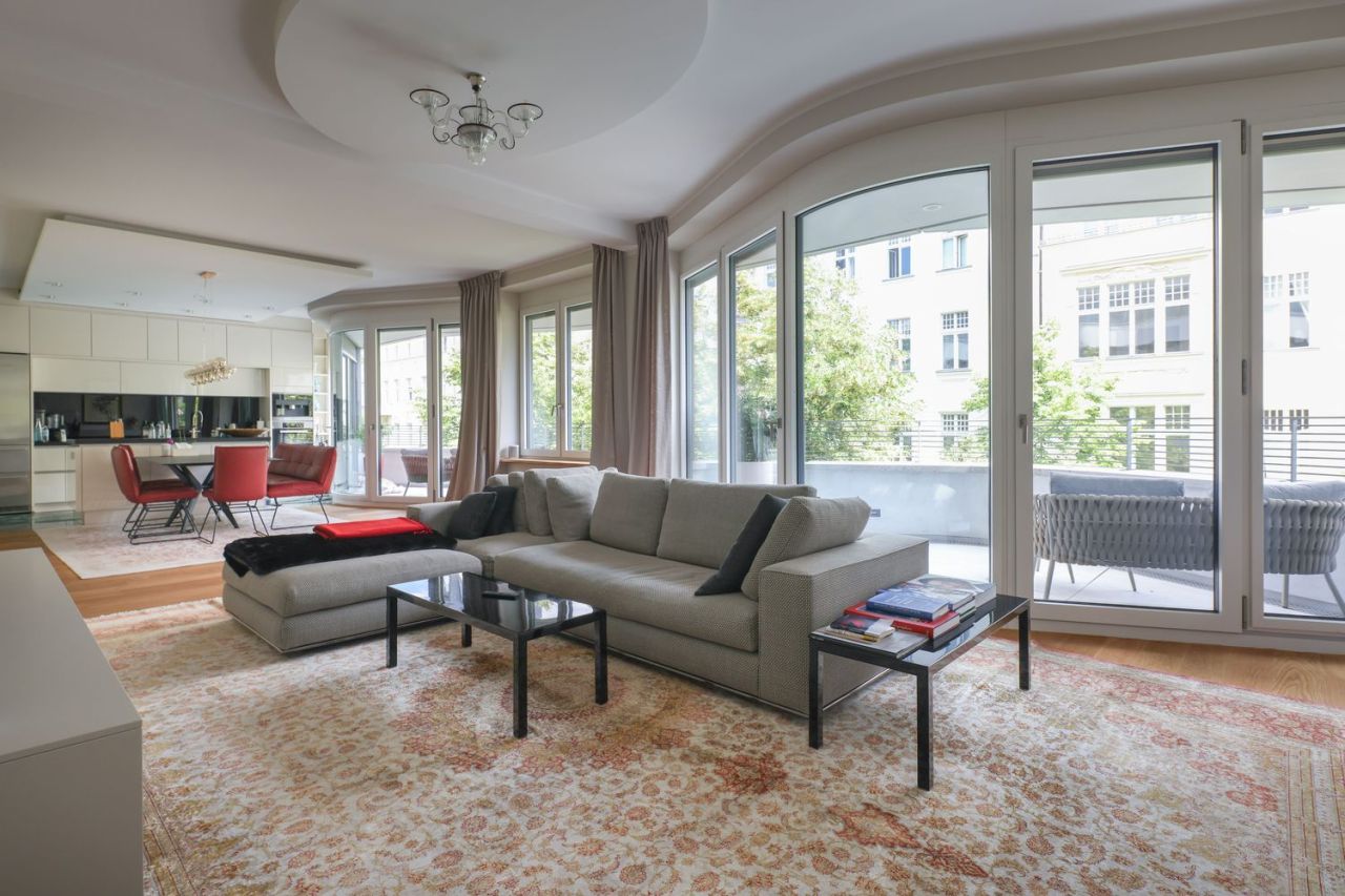 Flat in Berlin, Germany, 228 m² - picture 8