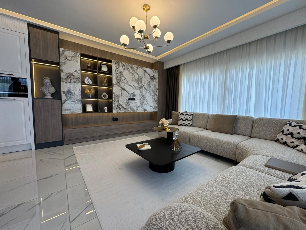 Villa in Alanya, Türkei, 300 m² - Foto 1