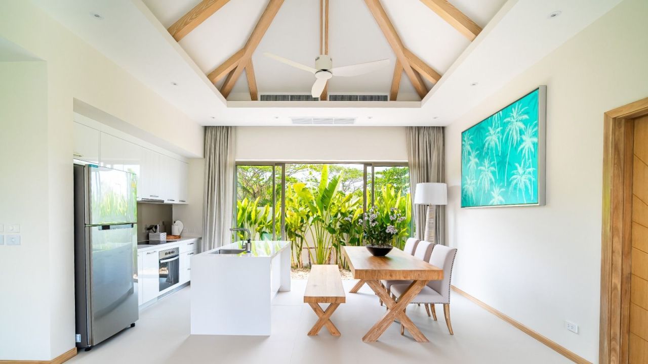 Villa on Bang Tao, Thailand, 221 m² - picture 1