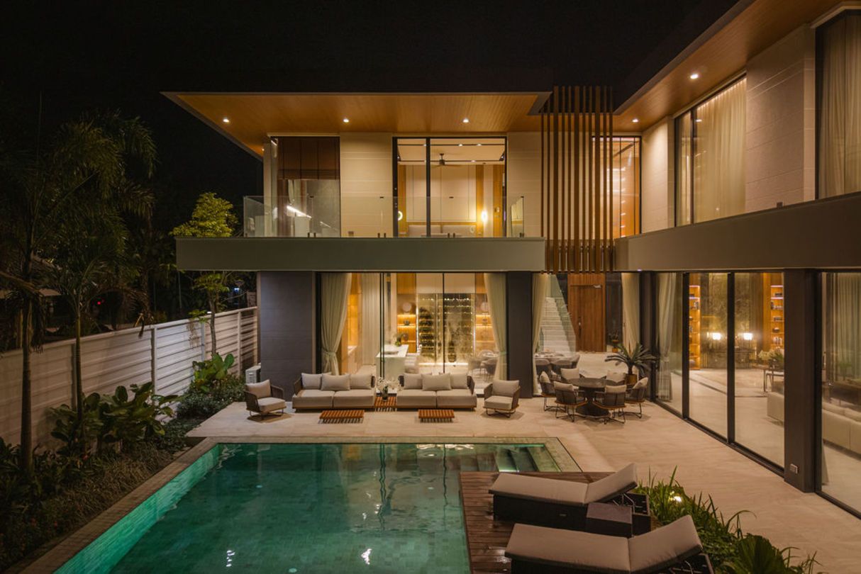 Villa on Layan Beach, Thailand, 907 m² - picture 1
