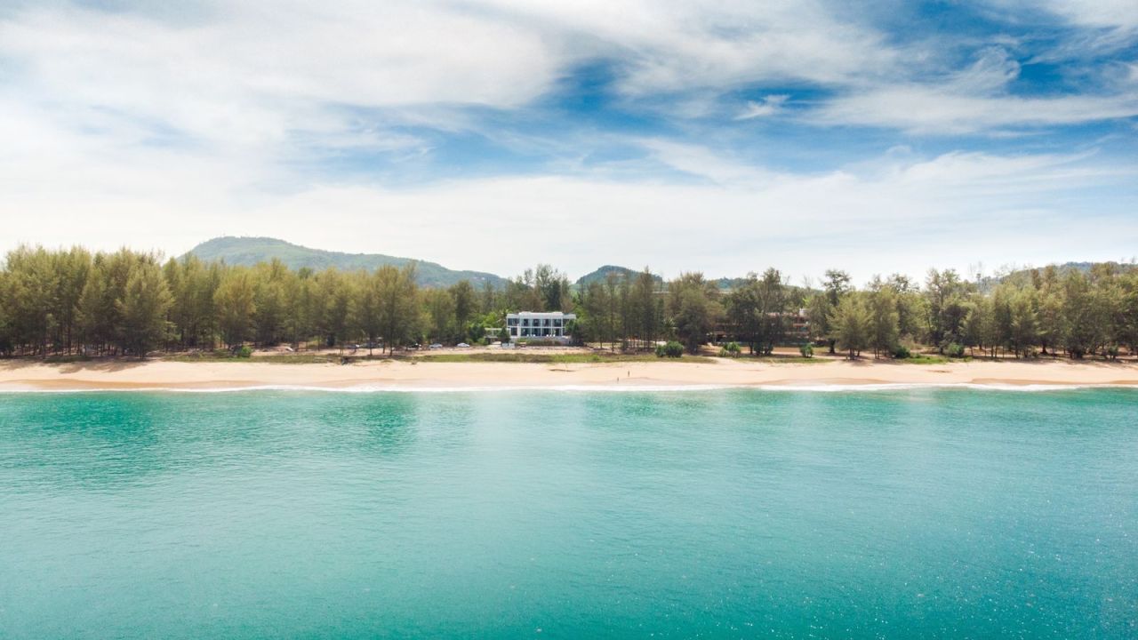 Villa en la playa de Mai Khao, Tailandia, 1 500 m² - imagen 1