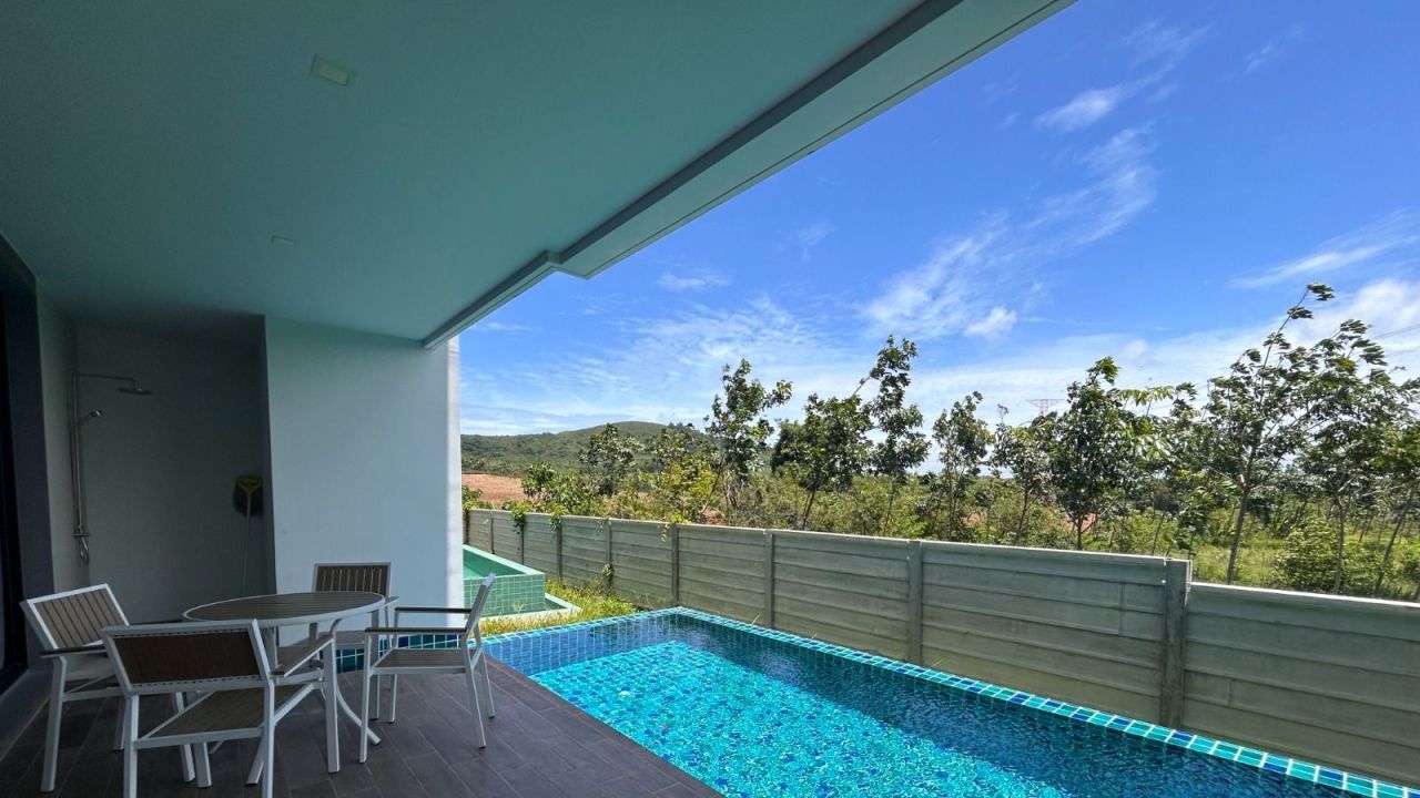 Villa à Mai Khao, Thaïlande, 142 m² - image 1