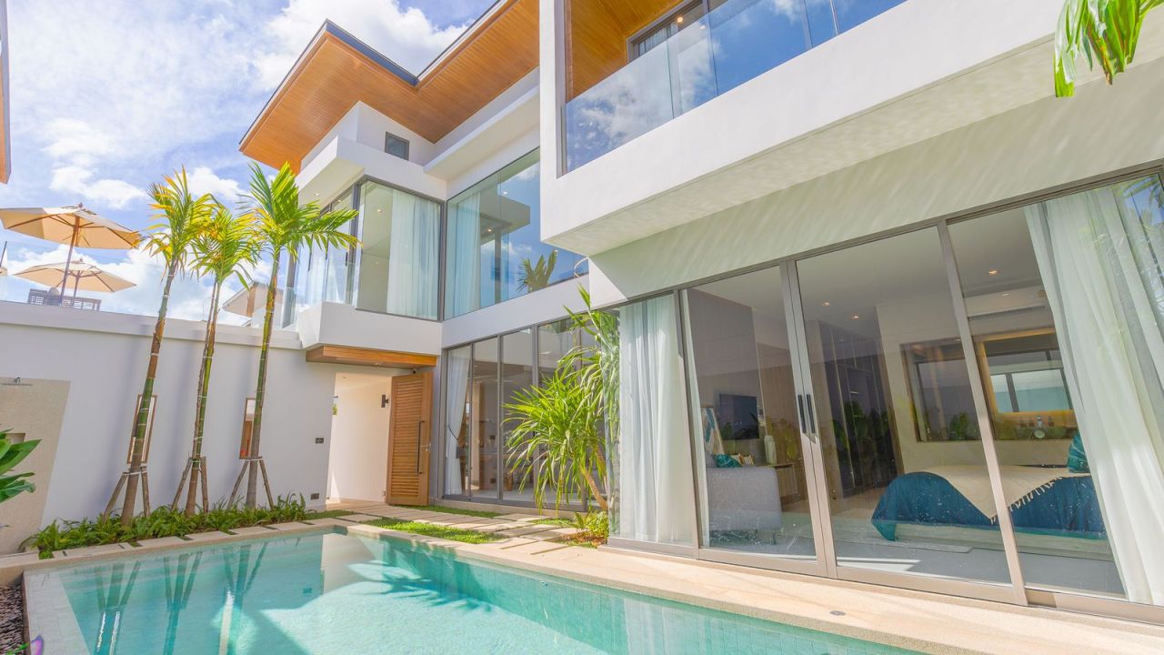 Villa in Choeng Thale, Thailand, 338 m² - picture 1