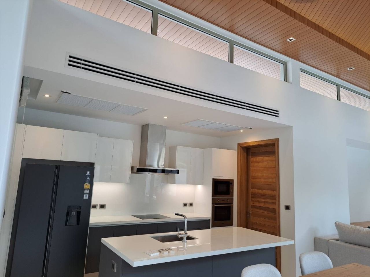 Villa on Nai Yang Beach, Thailand, 244 m² - picture 12