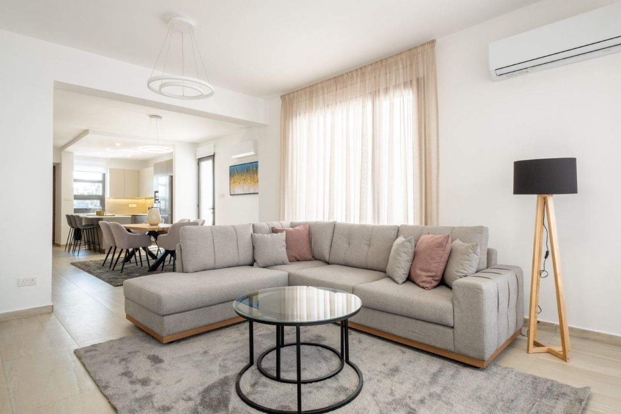 Casa a Larnaca, Cipro, 261 m² - foto 5