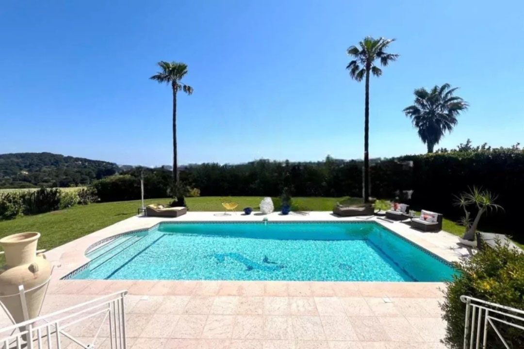 Villa in Cannes, France, 248 m² - picture 15