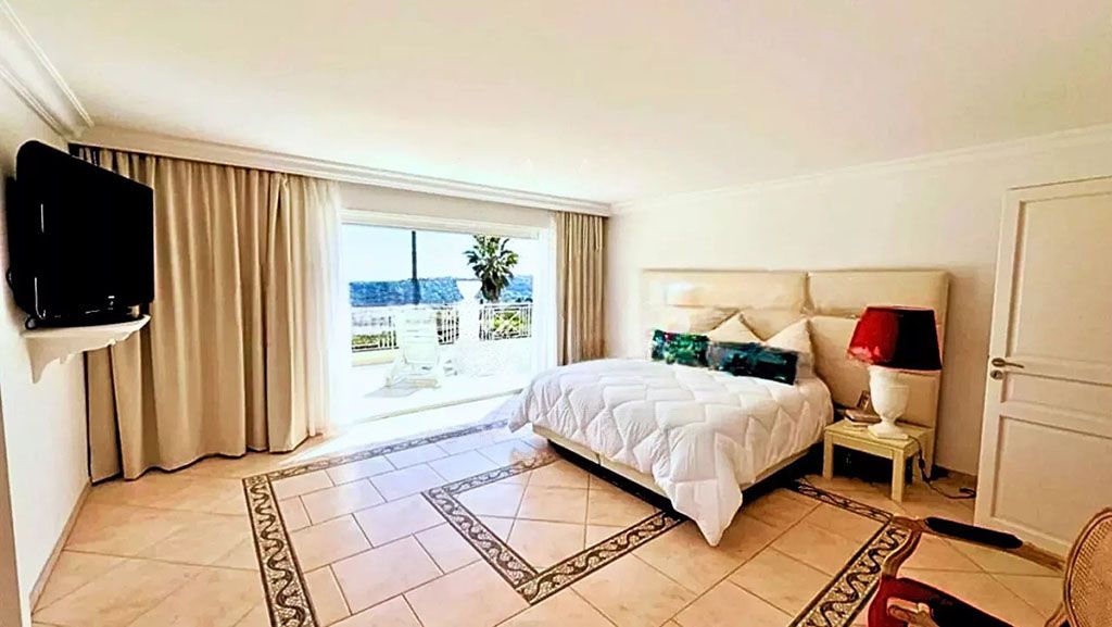 Villa in Cannes, France, 248 m² - picture 6